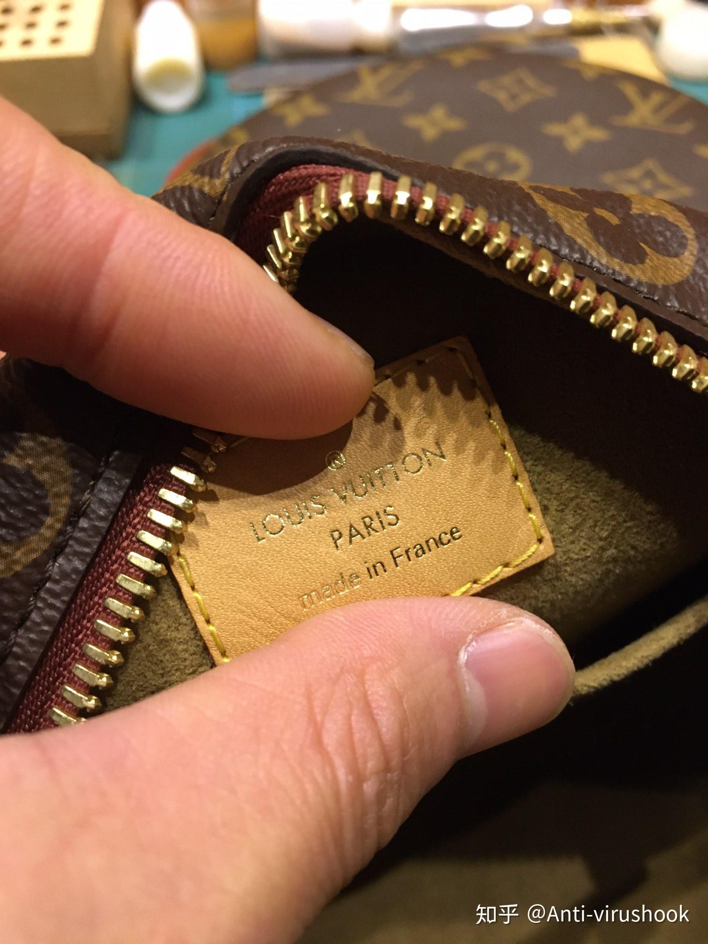 71boitechapeausouple圆饼小号手袋2020春夏款