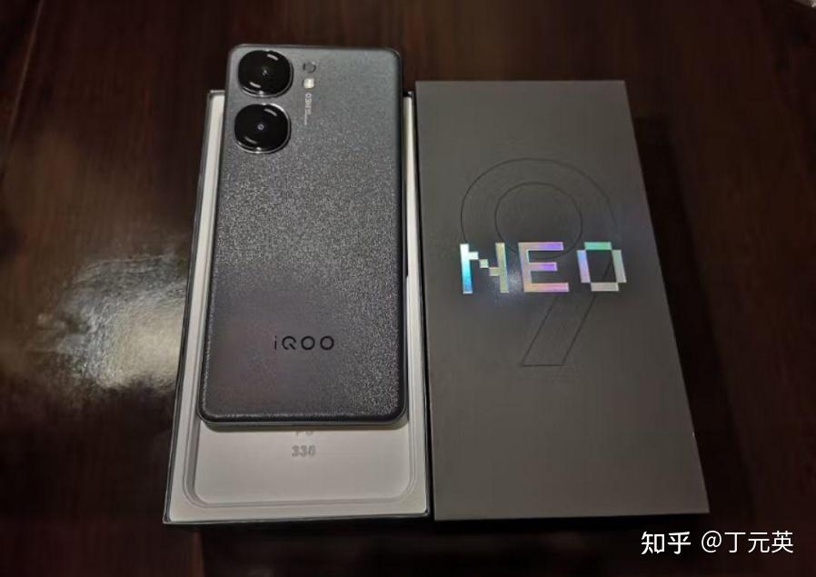 第二代骁龙8旗舰芯 自研电竞芯片q1 imx920 索尼大底主摄 5g手机入选