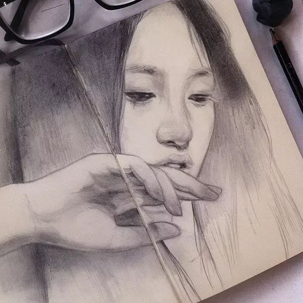 素描學習這樣的素描少女好美