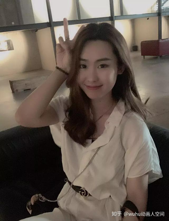 何嘉言主创团队介绍请扫码观看精彩全片旨在通过这样一个简单温馨的