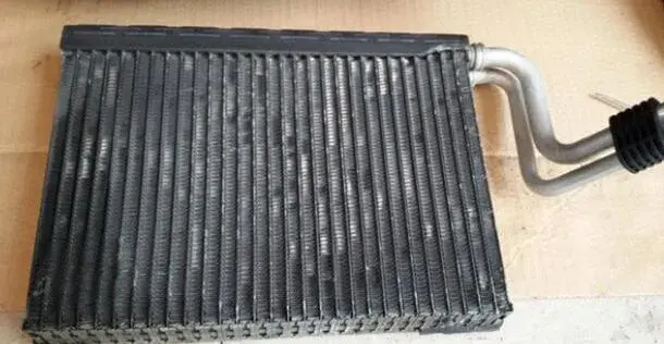 宝马空调蒸发箱多久清洗一次?怎么清洗?