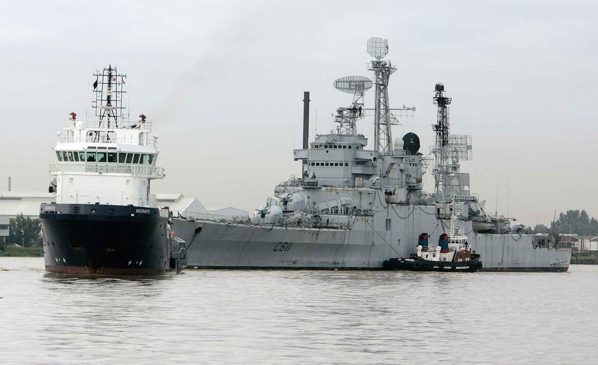 十八炮塔神教法国海军科尔贝号巡洋舰导弹巡洋舰