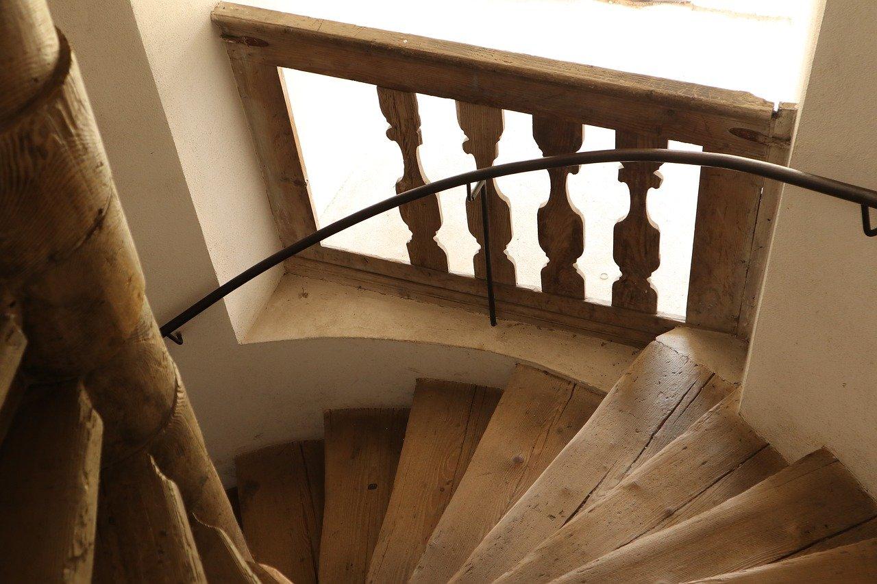 楼梯扶手都有什么材质