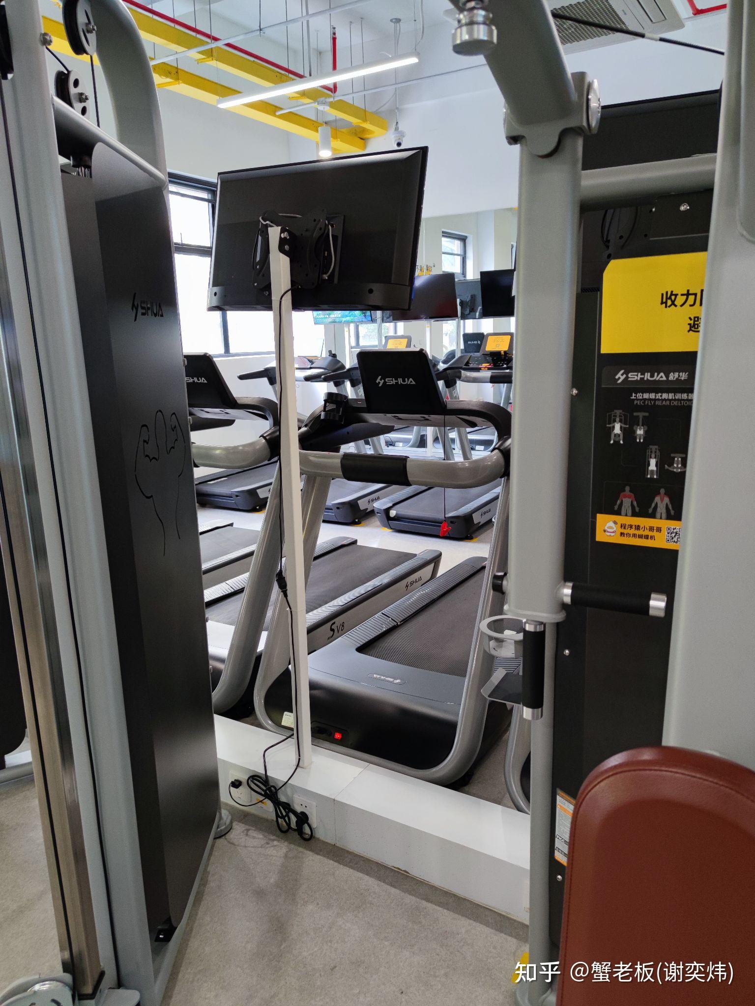 蟹老板的健身场馆探访记录05——24小时无人值守类健身房的天花板,"