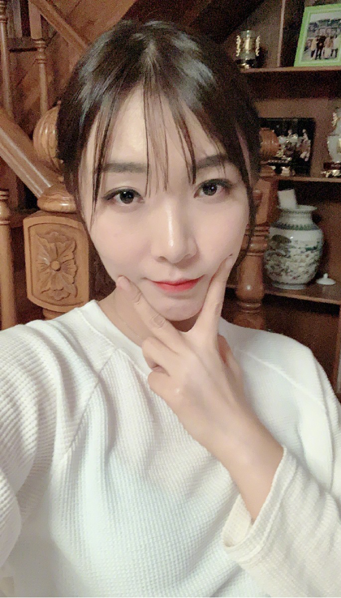 直播忽然中止？“叶子”因家事暂时告别，斗鱼女神在线催债？ 知乎