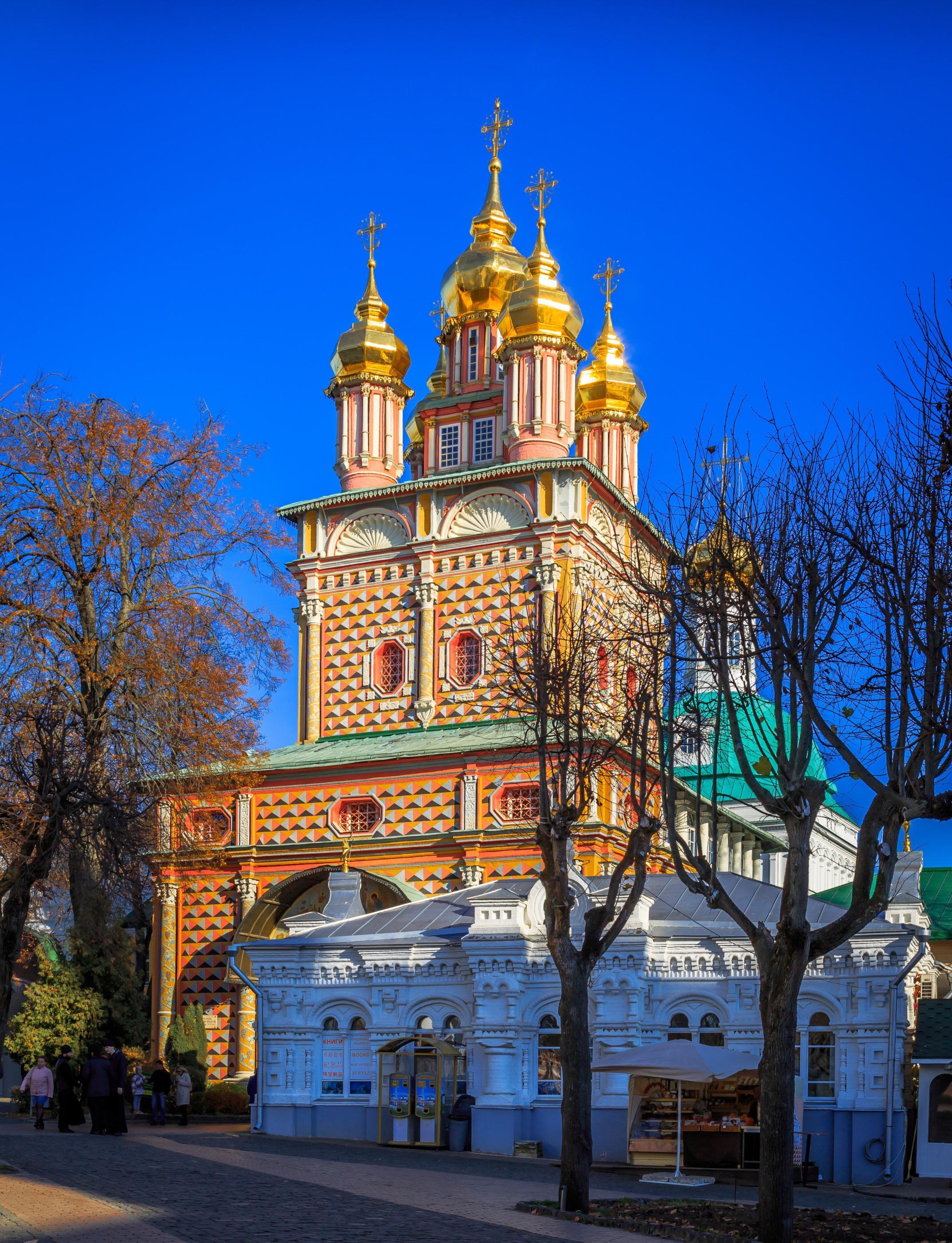 谢尔盖圣三一大教堂,谢尔盖耶夫镇游记,莫斯科圣三一堂介绍_大山谷图库