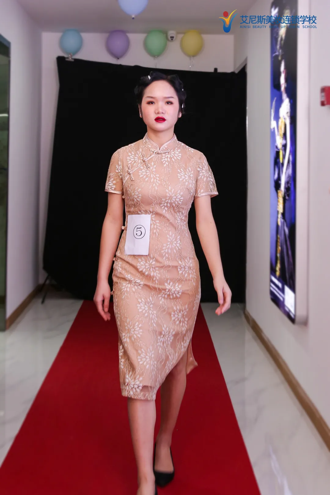 造型考核 |"印象民国风"旗袍造型秀,吴江校区崛起新锐力量
