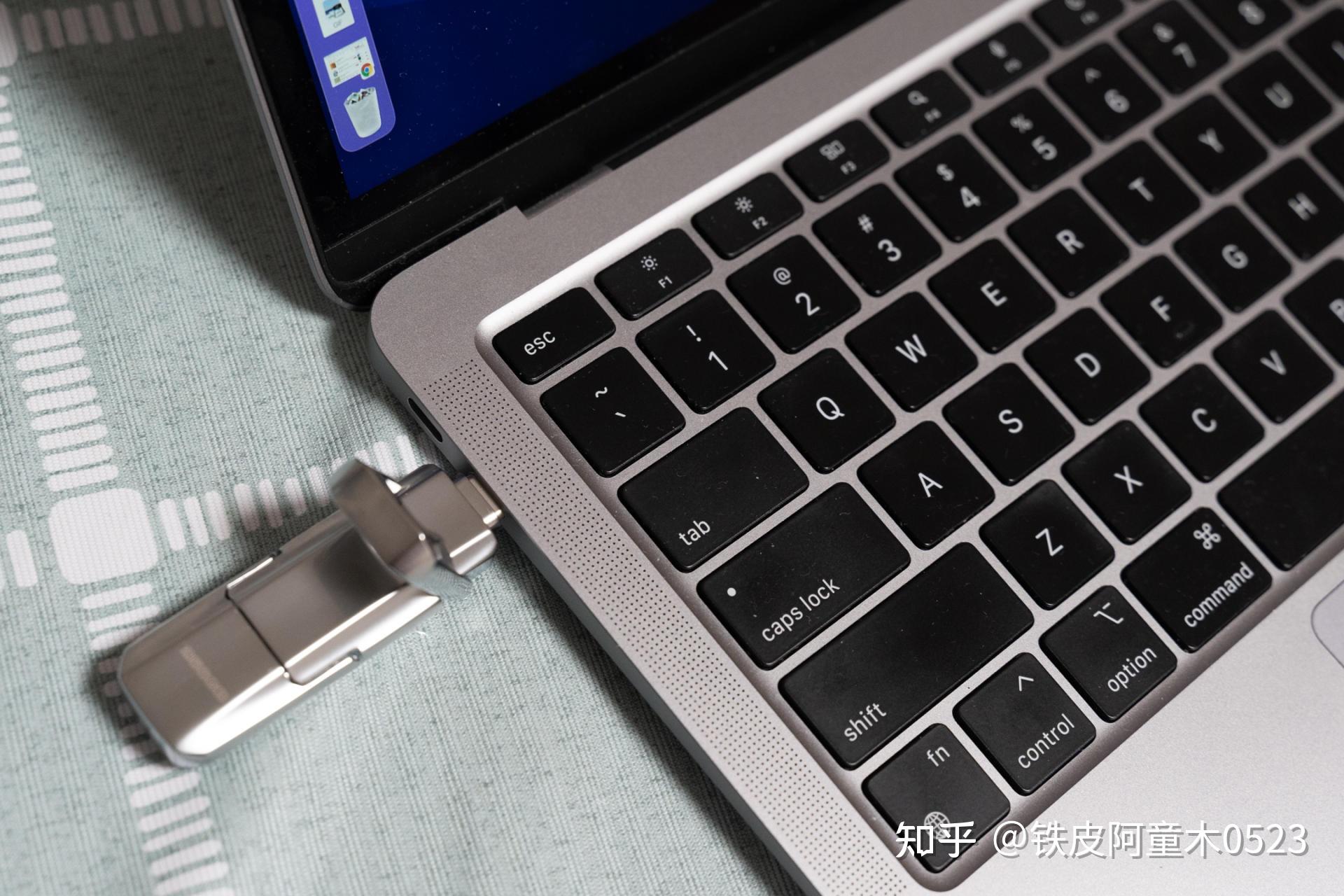 aigo双u口 高速固态u盘u393:满足办公一族需求