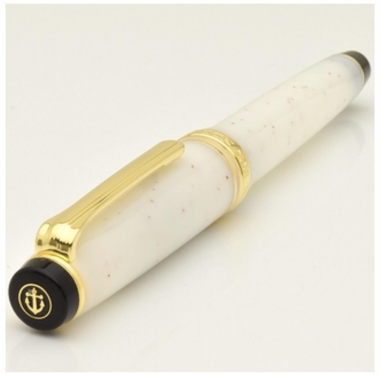 想买支钢笔 送女生 预算500-800左右? - 写不出