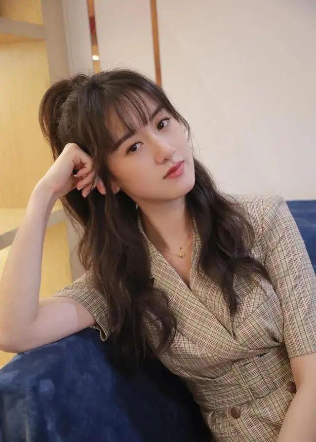张译演技浮夸王一博抗票房ab抹黑热巴上面针对袁冰妍