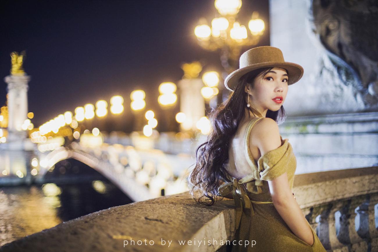 拍照怎么摆动作好看在家 v2-f20a5ba957fd044e56e35b6925d1af30_r.jpg