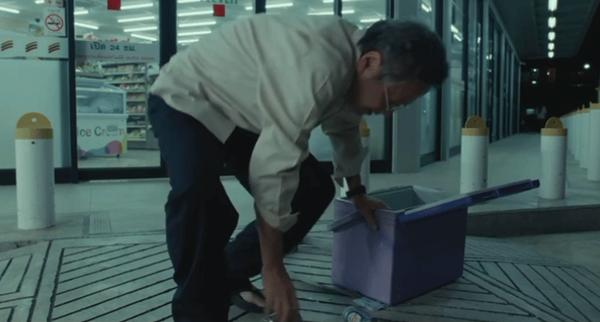 《心犬相随》现象级票房黑马，太好哭了
