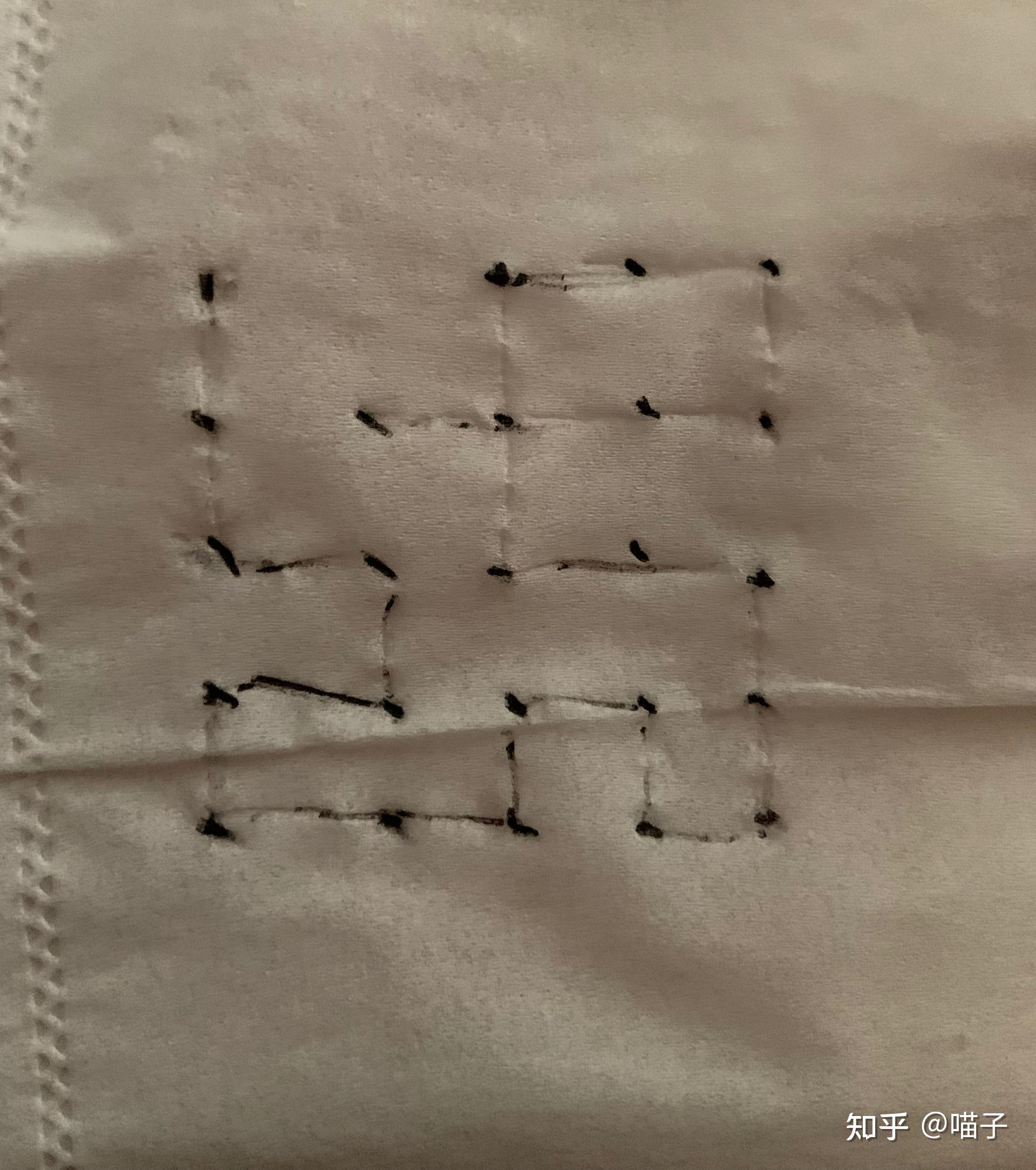 一笔可以把图中除红点外的24个点连起来,不能断,只能横竖连.