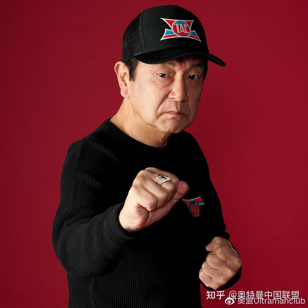 墓场画廊举办漫改动画机动奥特曼第2季播出纪念快闪店艾斯主打