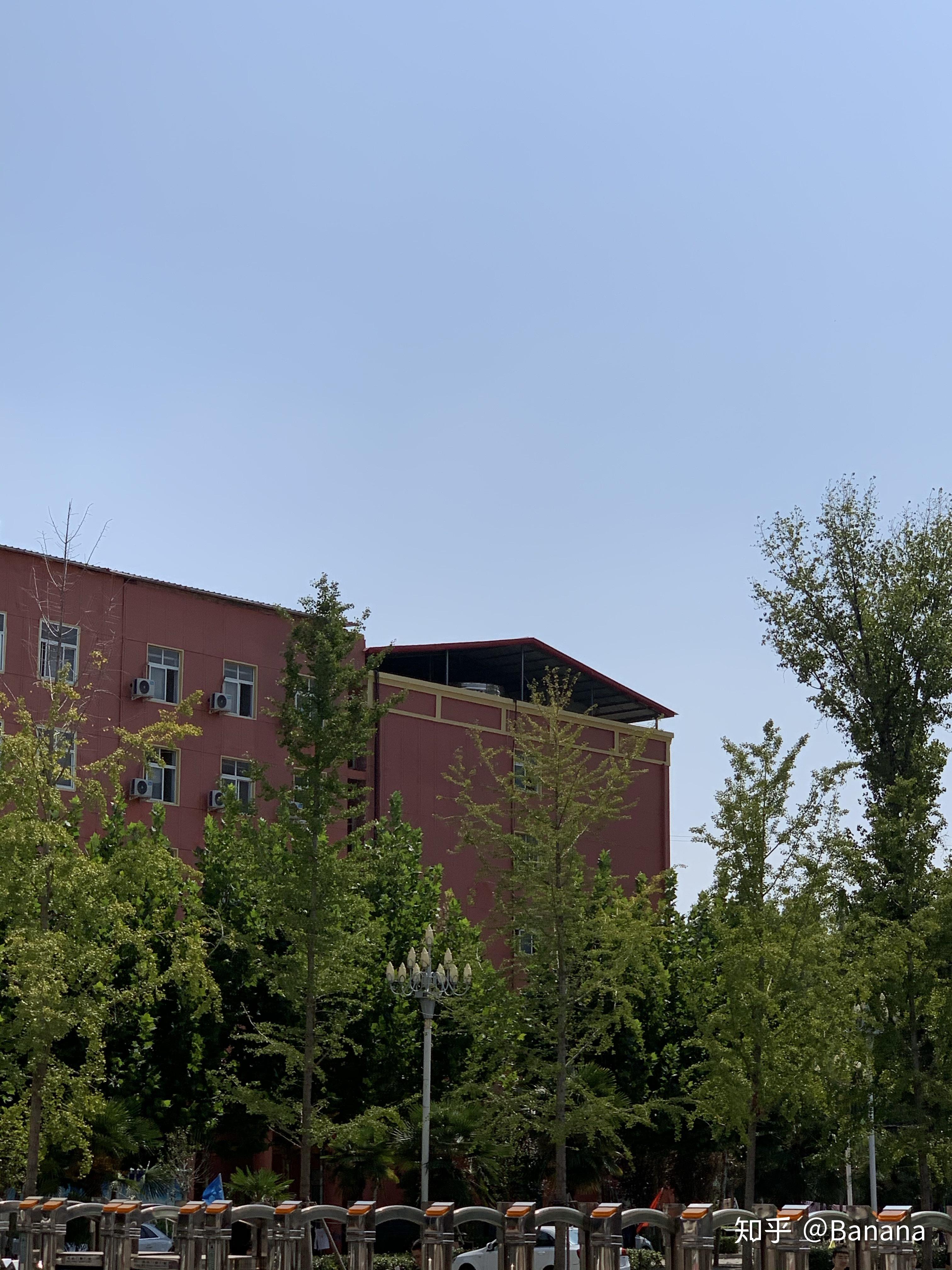 郑州电子信息职业技术学院这个学校怎么样,看网上的风评什么样的都有