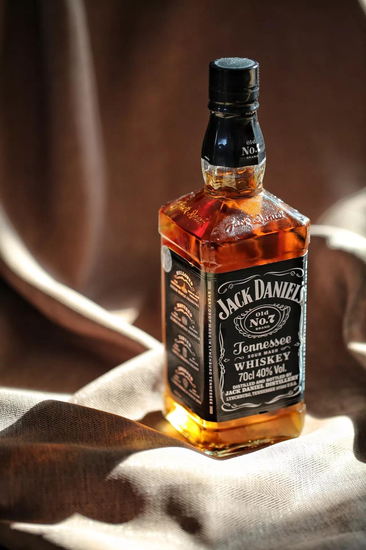 一瓶威士忌完成一个鸡尾酒单的时代,早已经成为了过去式