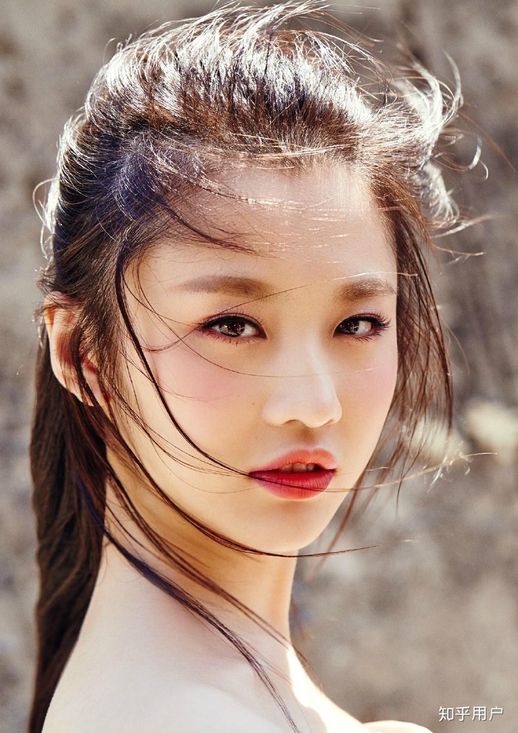 当代哪些演员适合出演《十二年故人戏》中的三爷,沈奚和谭庆项?