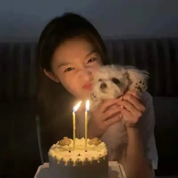 适合女生头像干净气质(共16张)