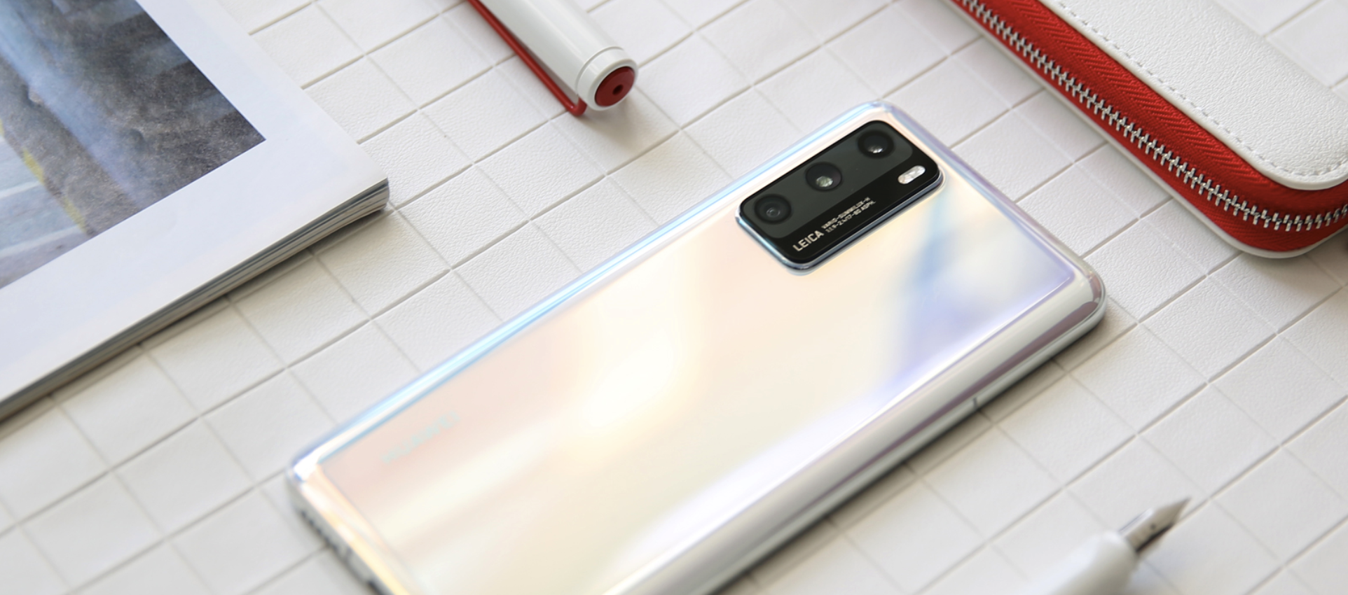 诺基亚也曾努力,摩托罗拉也曾努力,于手机而言,几乎化作历史的尘埃.