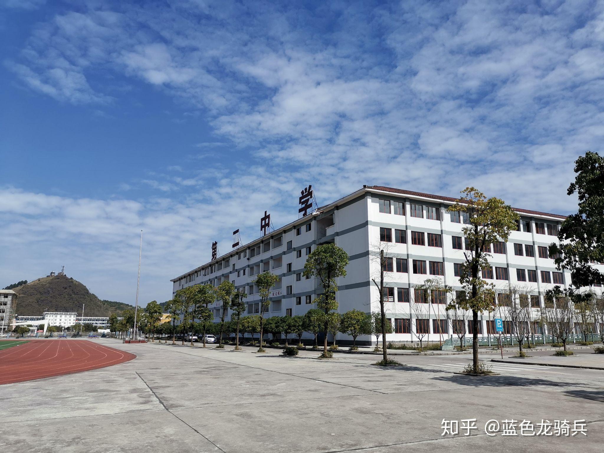 丹寨有著名的万达小镇,但我无意游玩