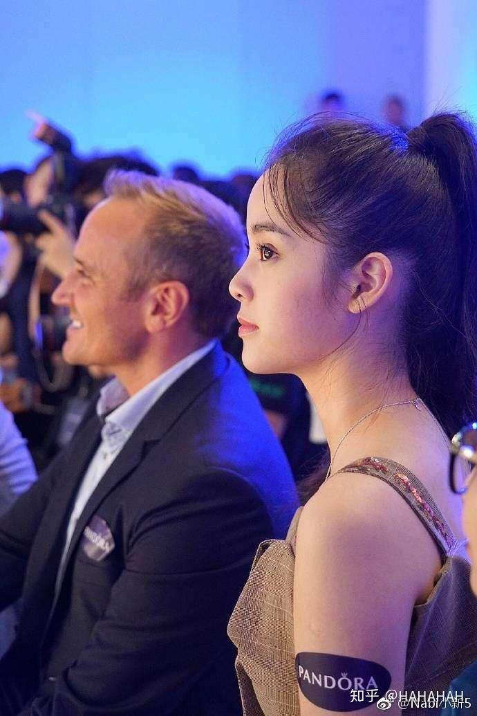 如何评价张子枫赵今麦欧阳娜娜赵露丝r蒋依依的颜