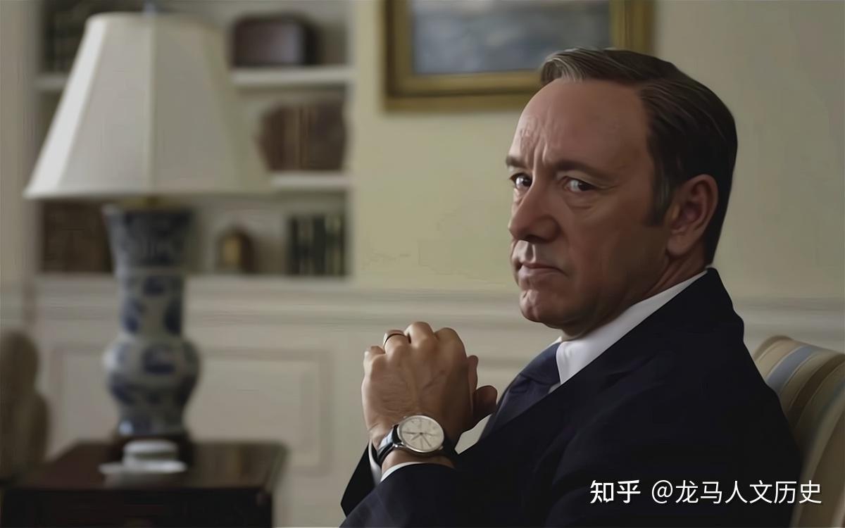 高分美剧《纸牌屋》中有这样一句台词:世上有两种副总统,受气包和斗牛