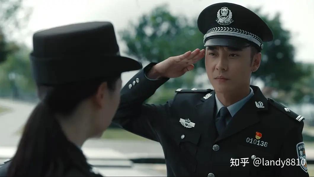 欧豪,刘晓洁,徐洪浩,李乃文,傅程鹏,杜源领衔主演的《黑白禁区》剧照