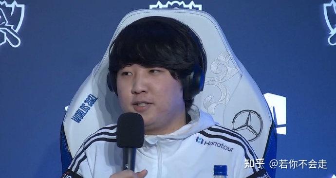 许秀点名khan打得不好dk赛后采访khan向fpx道歉