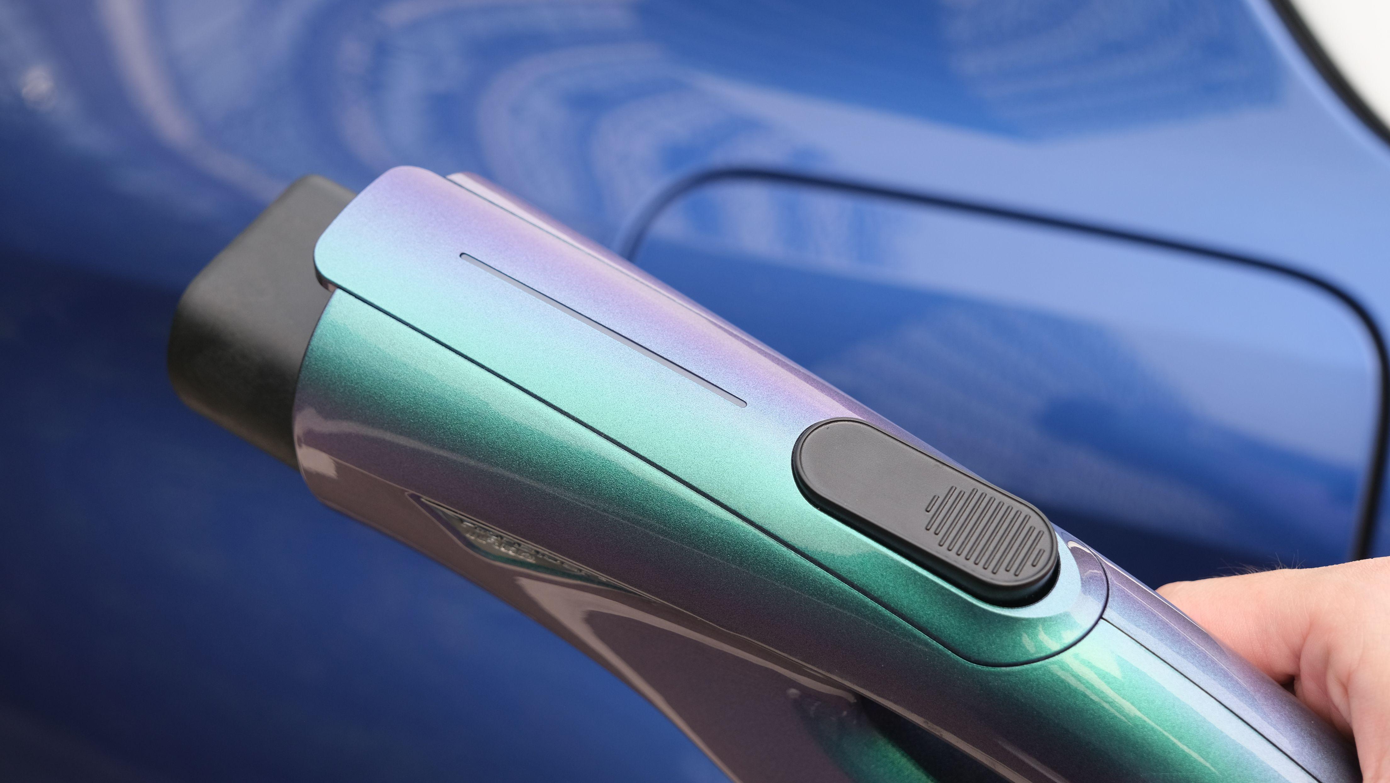 新能源汽车充电枪哪种好便携式汽车充电枪价格多少钱合理