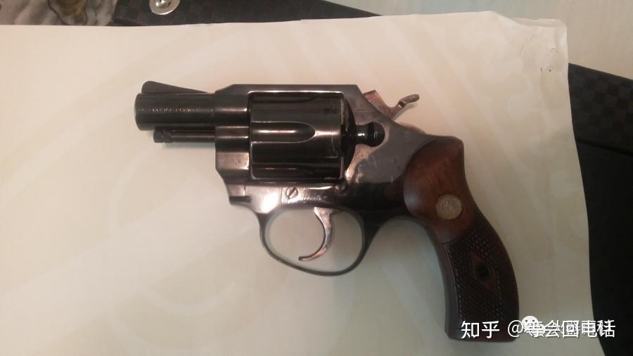 中日转轮手枪对比nrp9型转轮手枪vs弥勒Ⅵ型转轮手枪