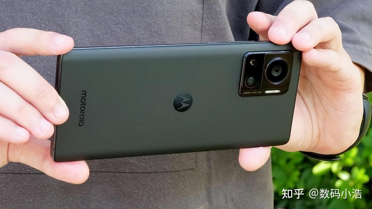 摩托罗拉moto x30 pro(3499元起)