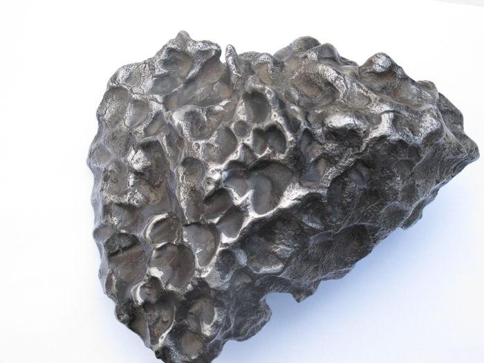 陨石的多孔构造是怎么形成的? - 知乎