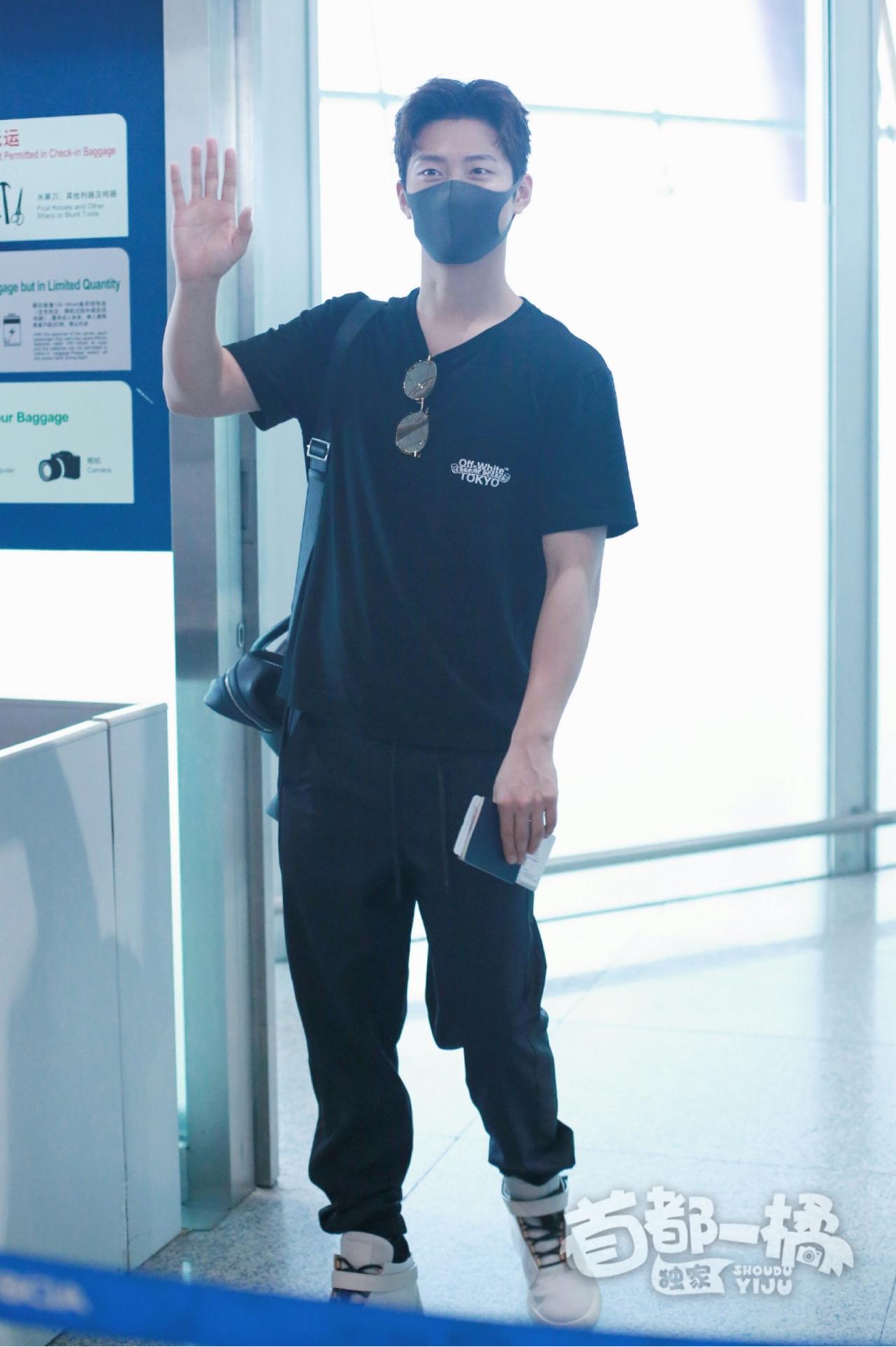 窦骁的美图或搞怪图有哪些?-窦骁帅照