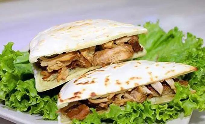 锅盔牙子:一道独特的陕西美食