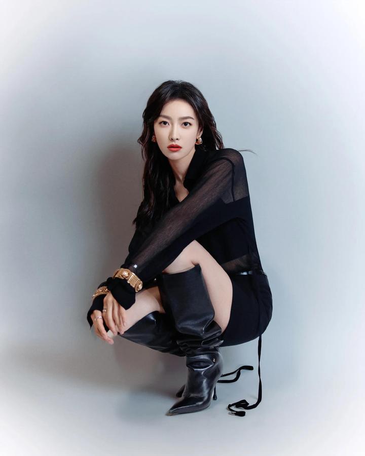 宋茜美腿长靴的时尚御姐