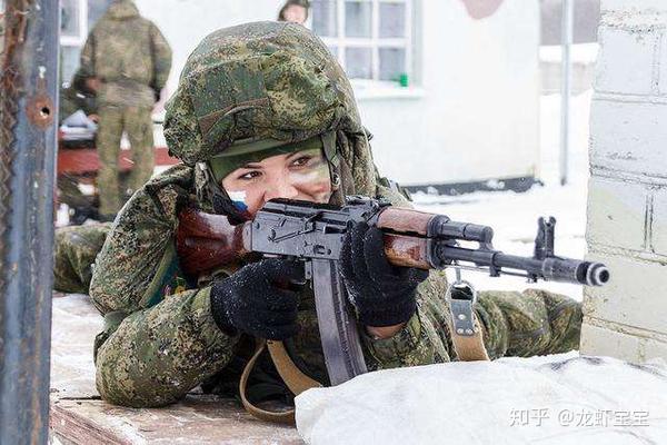 巾帼不让须眉,来看看俄罗斯女兵的风采