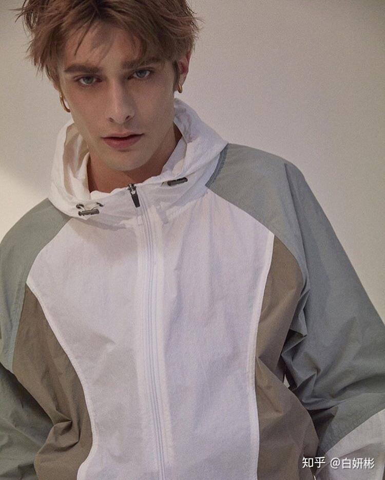 如何评价maxence·daent·fauvel即法版e神的长相?