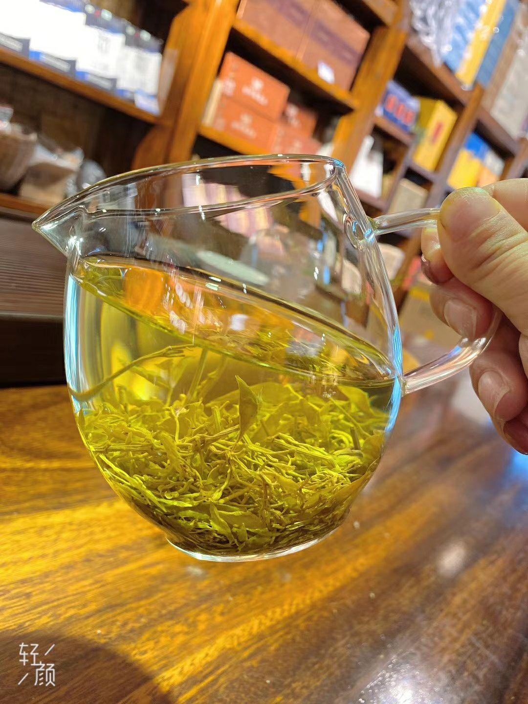 茅岩莓茶为什么是白色的表面的白色可以喝吗