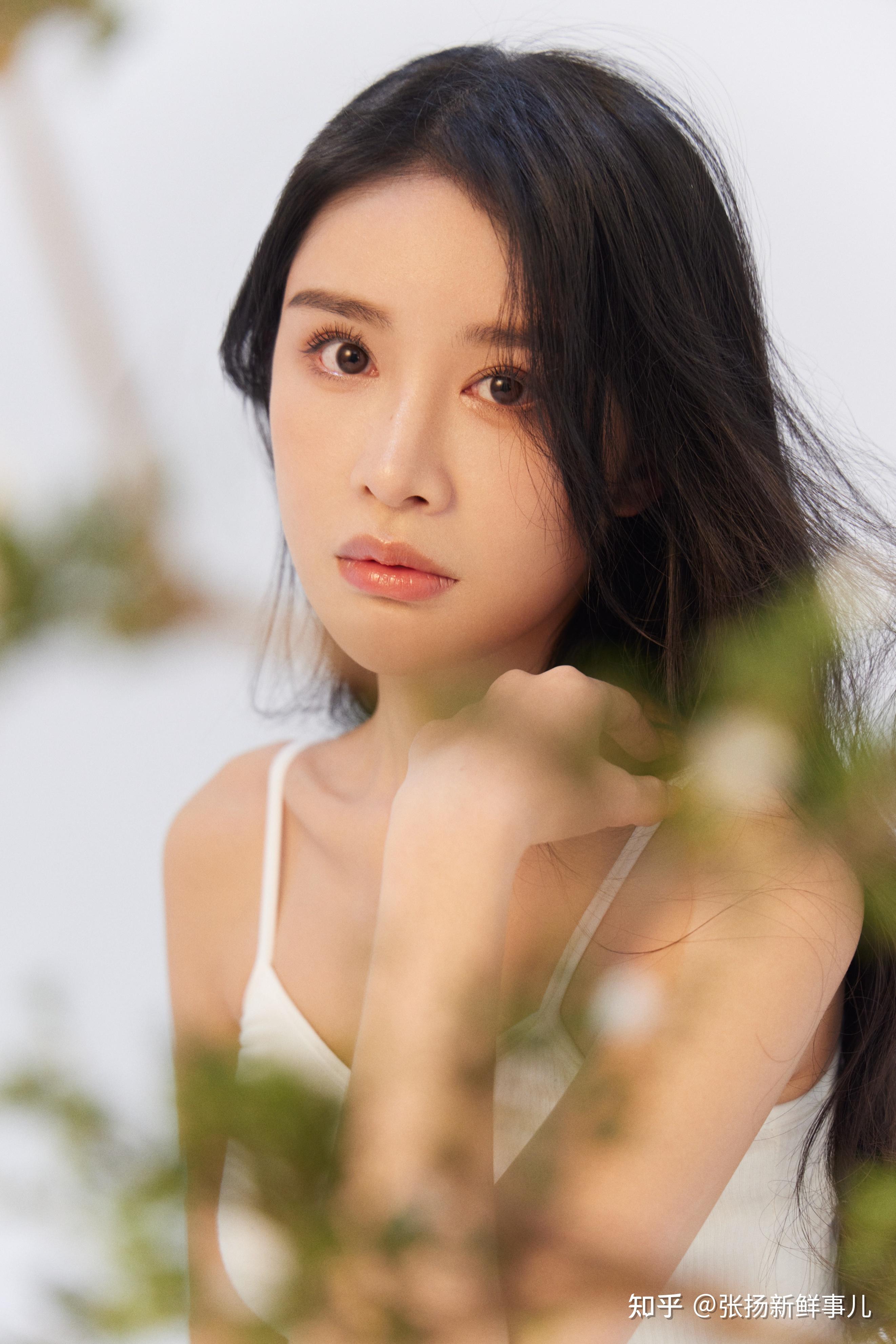 颜值与演技并存川籍美女杨景景惊魂逆转脱颖而出