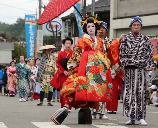 日本青楼也有花魁 见上一面可能要倾家荡产 花魁 艺伎有什么区别 知乎