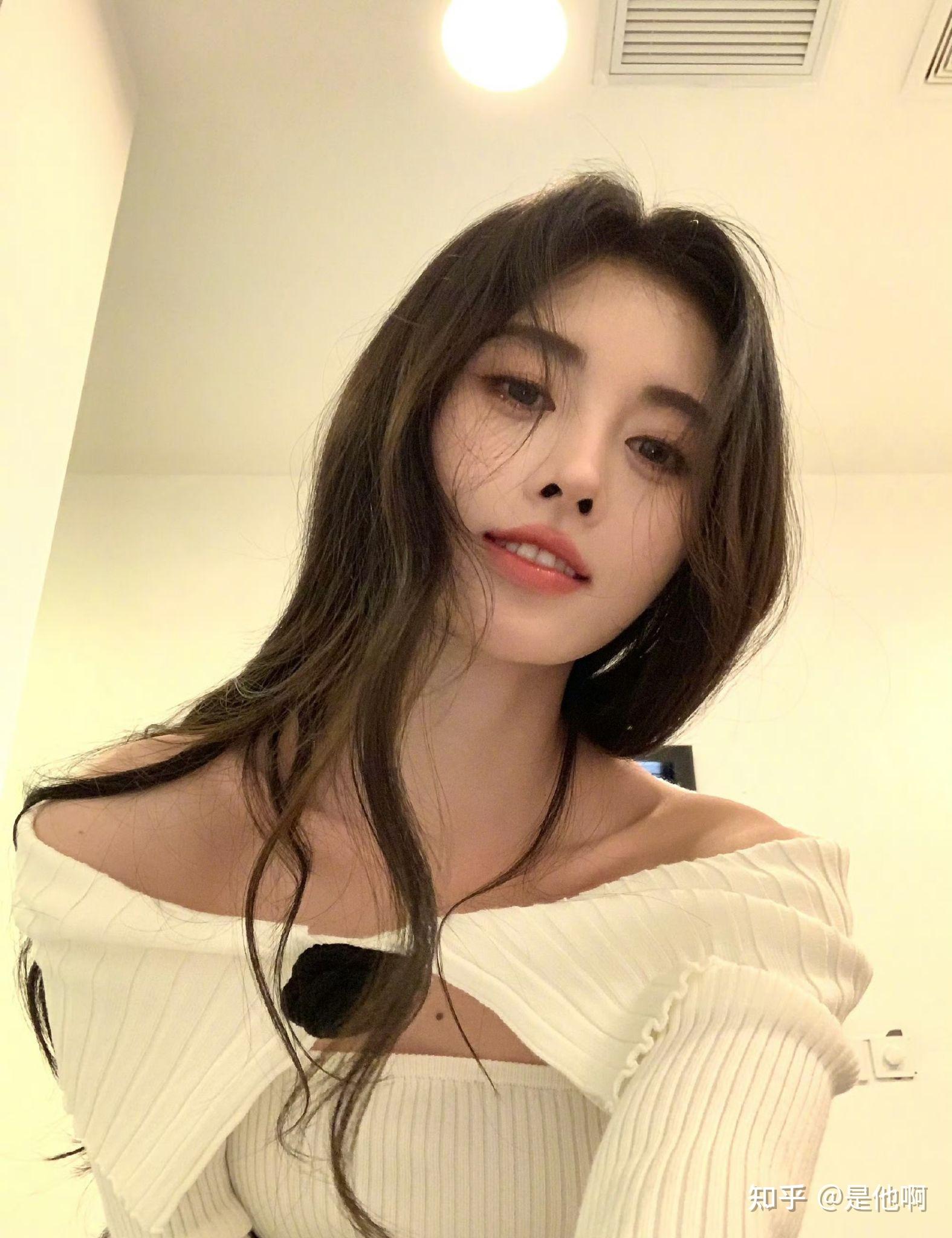 怎样评价鞠婧祎的审美和自拍水平? - 知乎