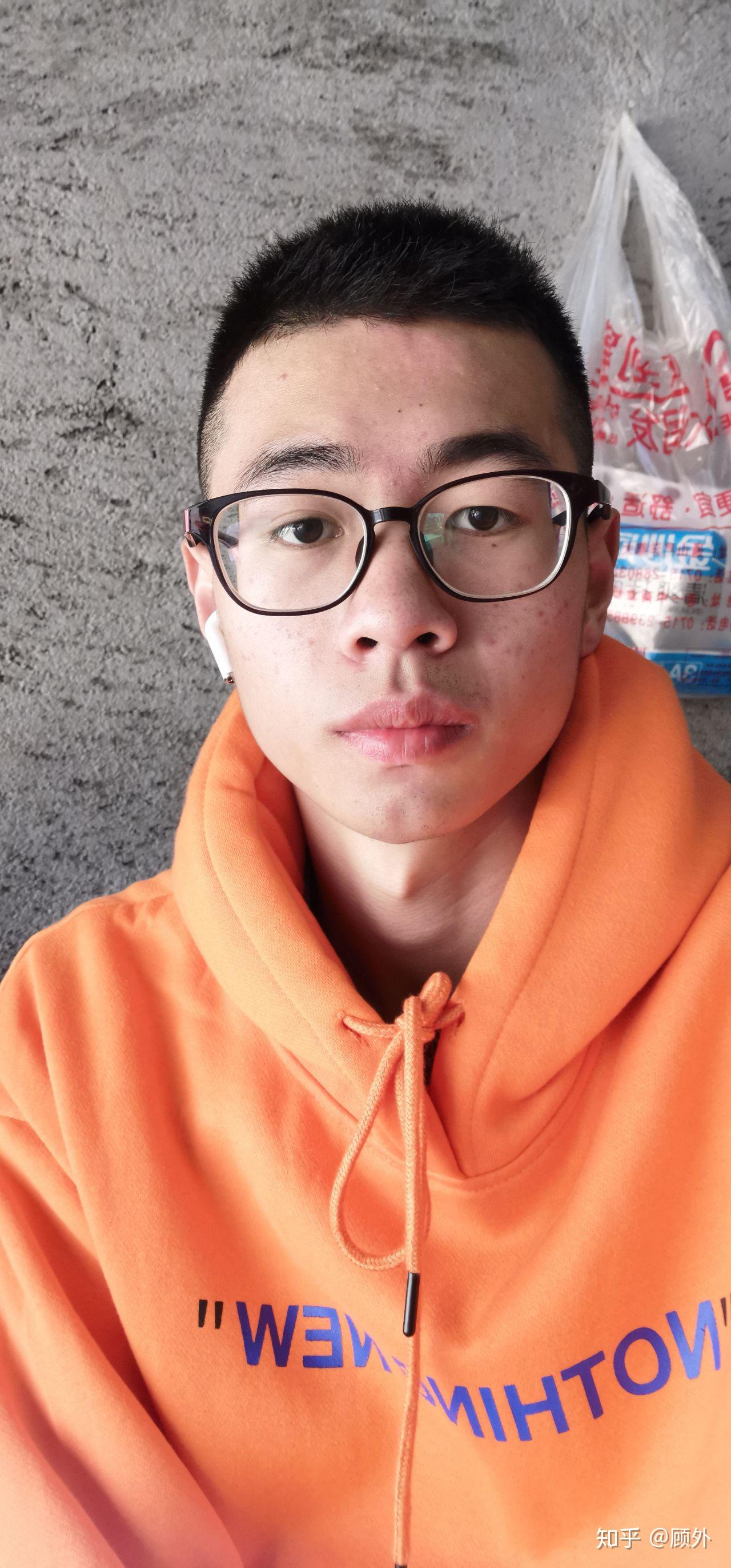 为什么知乎的人都很有钱百科在线