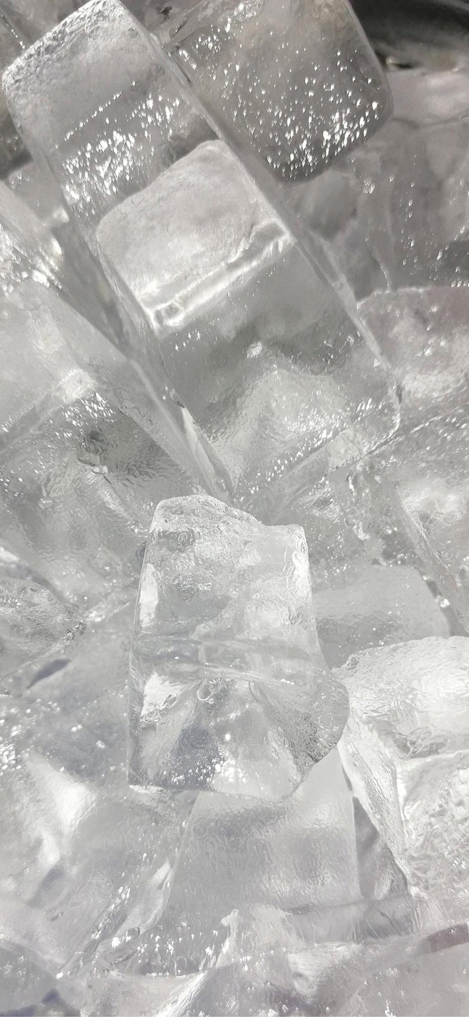 有没有关于冰块的手机壁纸? - 知乎