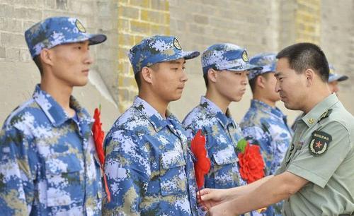 怎么考军校更容易 v2-f481b89d9878342800edfb6c00fac3da_1440w.jpg?source=172ae18b