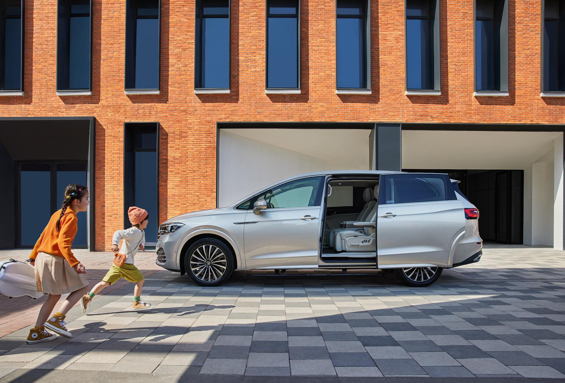 "宜乘宜驾"的豪华mpv 威然将生活更加精致化 - 知乎