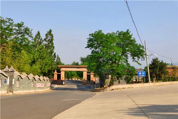 北京市昌平区佛山陵园的环境优势