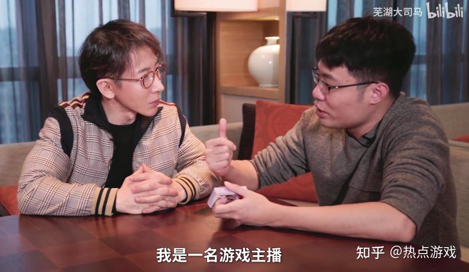 大司马与刘谦互动变魔术网友下次跟周杰伦唱告白气球