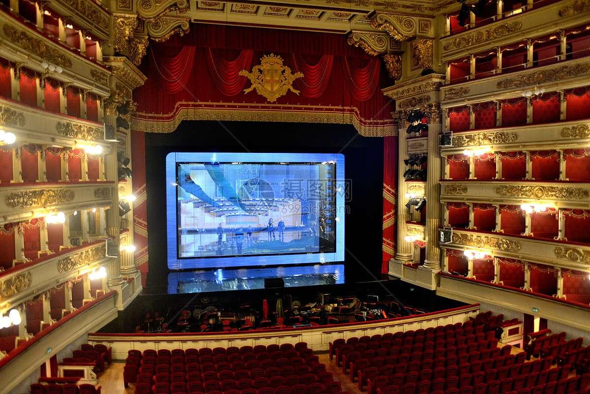 为什么音乐剧剧场不设计的更科学一些,以方便所有观众都能尽可能看清