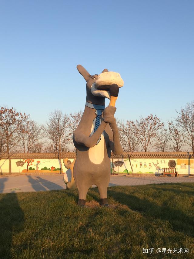 中国著名雕塑家邱天老师眼中的驴文化