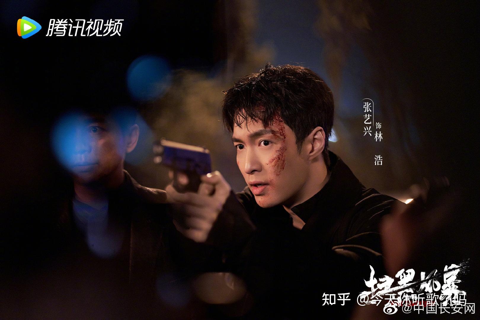 死刑不死操场埋尸主演孙红雷还被关进狗笼拍摄扫黑风暴还没开播就被